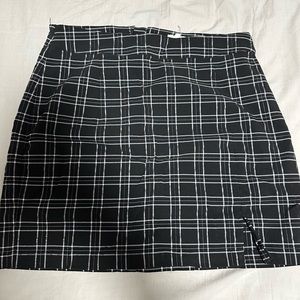 Plaid mini skirt